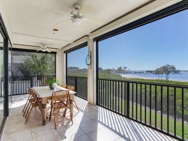 5707 YEATS MANOR DRIVE 201, Tampa, FL 33616