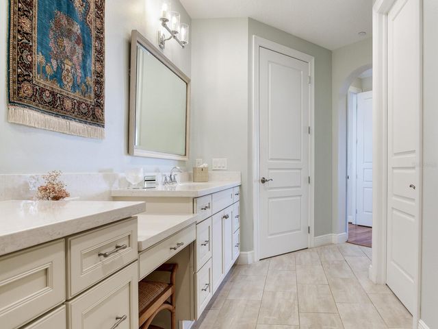 5707 YEATS MANOR DRIVE 201, Tampa, FL 33616