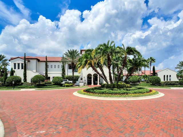 5707 YEATS MANOR DRIVE 201, Tampa, FL 33616