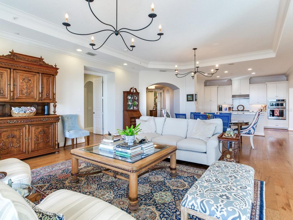 Image 23 of property listing at 5707 YEATS MANOR DRIVE 201, Tampa, FL 33616