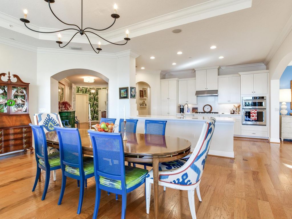 Image 25 of property listing at 5707 YEATS MANOR DRIVE 201, Tampa, FL 33616