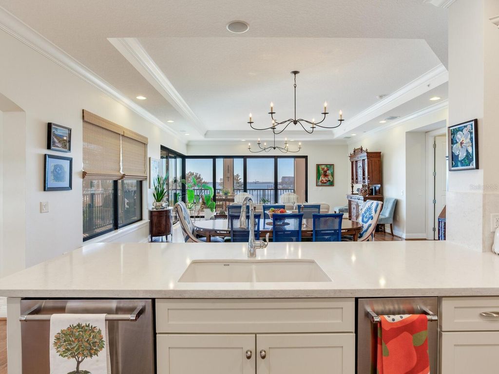 Image 31 of property listing at 5707 YEATS MANOR DRIVE 201, Tampa, FL 33616