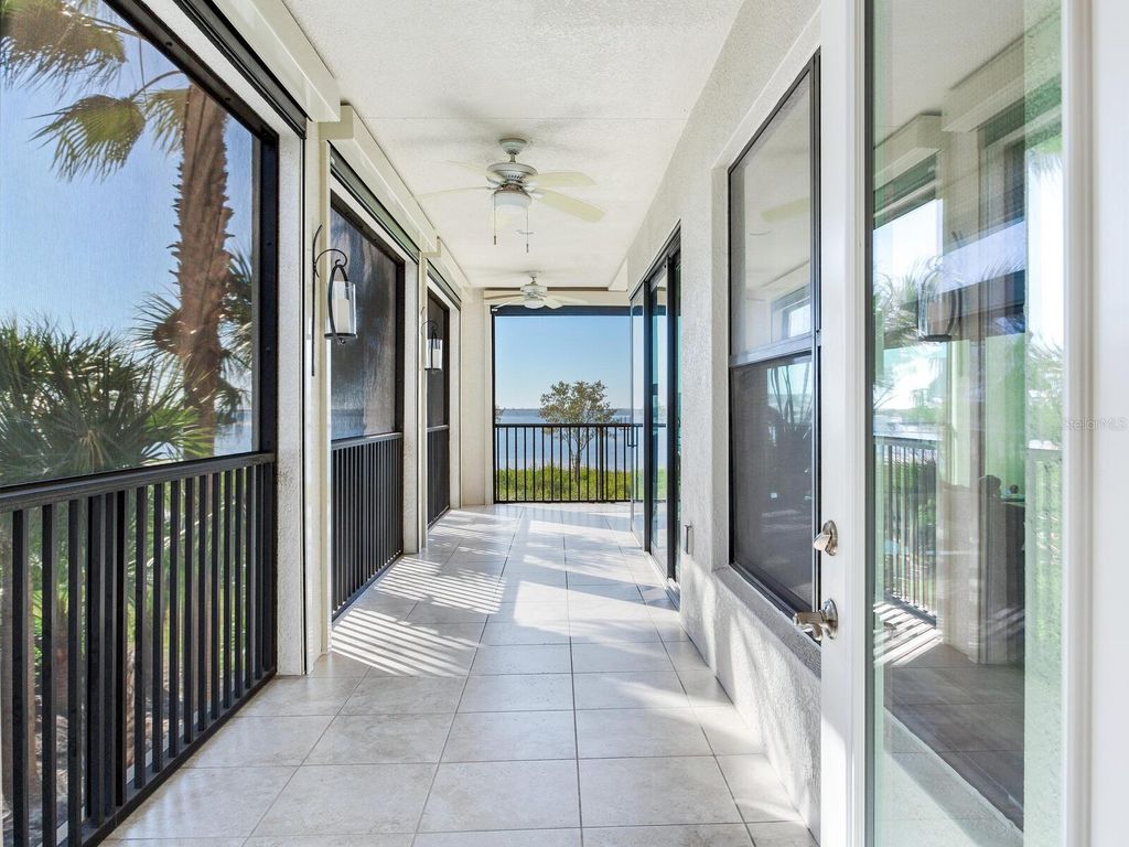 Image 35 of property listing at 5707 YEATS MANOR DRIVE 201, Tampa, FL 33616
