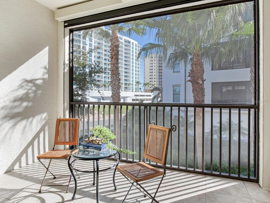 Image 39 of property listing at 5707 YEATS MANOR DRIVE 201, Tampa, FL 33616