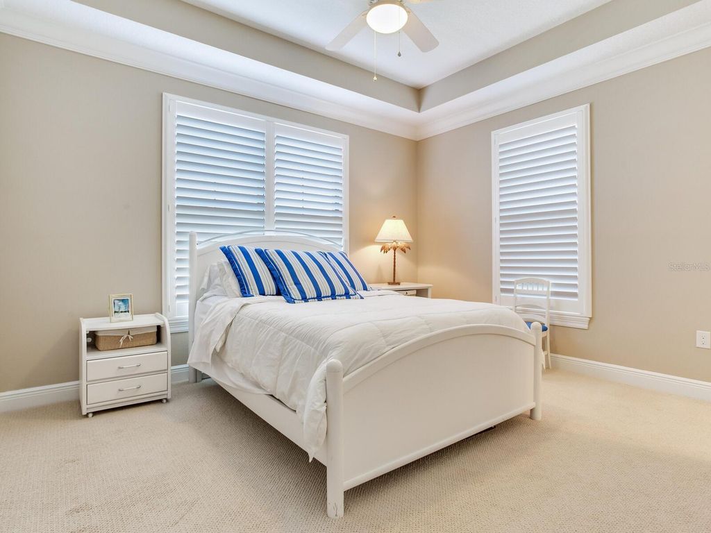 Image 45 of property listing at 5707 YEATS MANOR DRIVE 201, Tampa, FL 33616