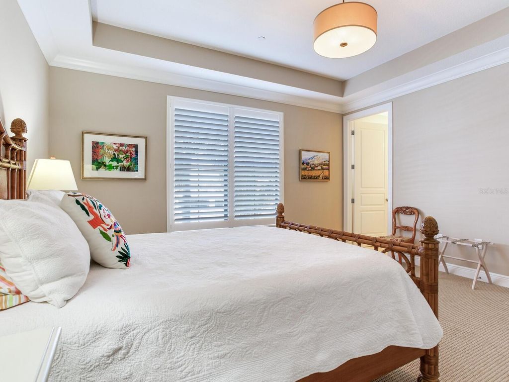 Image 49 of property listing at 5707 YEATS MANOR DRIVE 201, Tampa, FL 33616