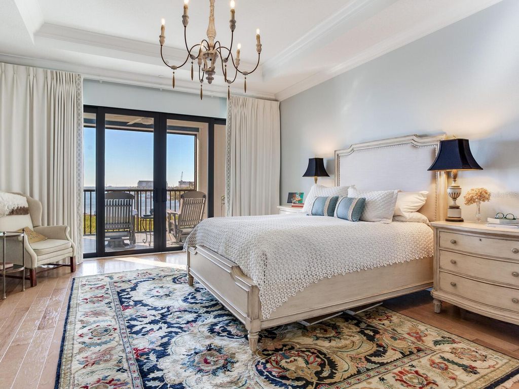 Image 54 of property listing at 5707 YEATS MANOR DRIVE 201, Tampa, FL 33616