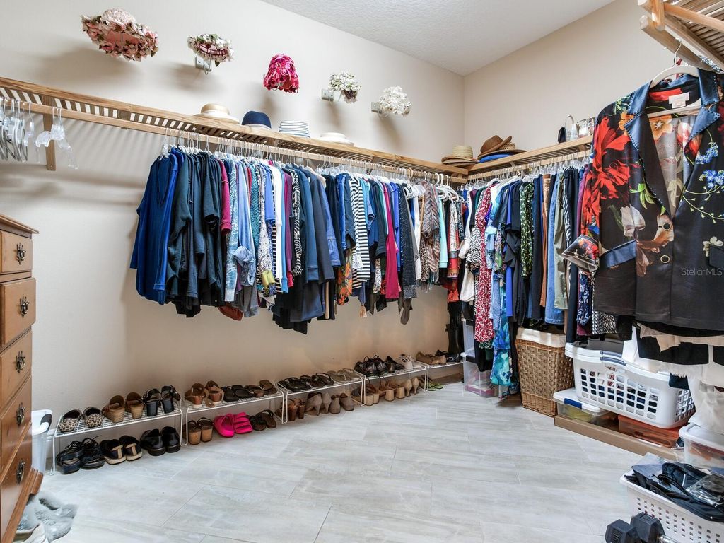 Image 61 of property listing at 5707 YEATS MANOR DRIVE 201, Tampa, FL 33616