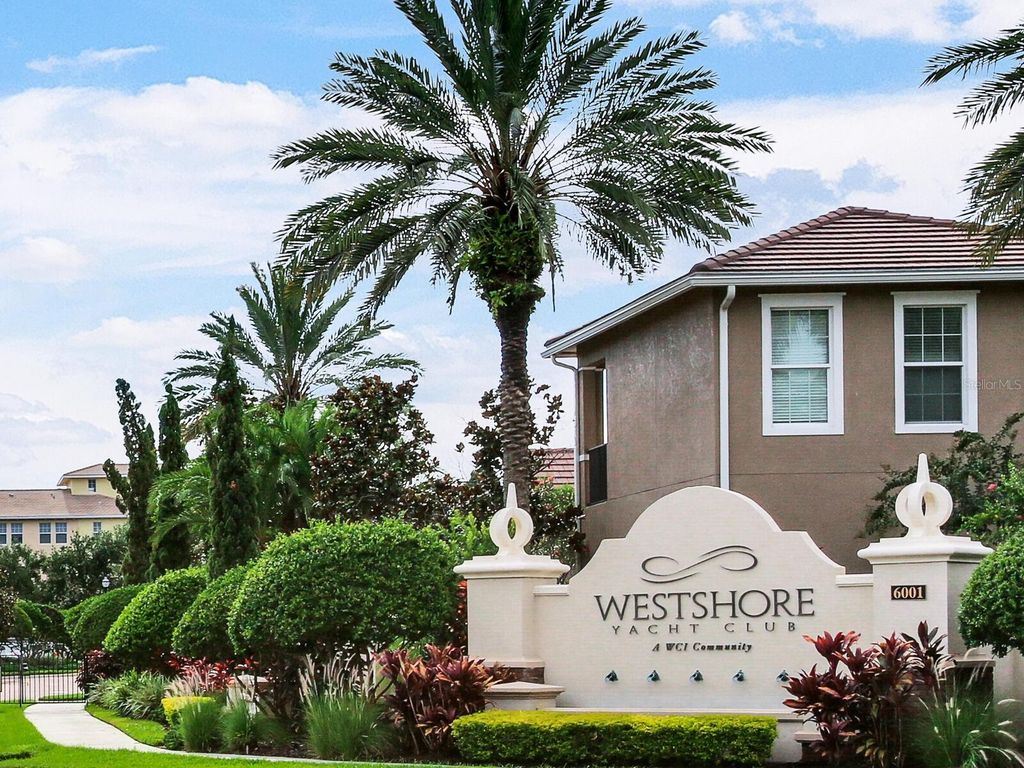 Image 87 of property listing at 5707 YEATS MANOR DRIVE 201, Tampa, FL 33616