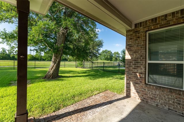 2506 Bay Hill Drive, Baytown, TX 77523