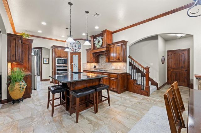 3812 Newburg Drive, Choctaw, OK 73020