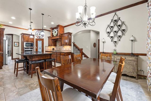 3812 Newburg Drive, Choctaw, OK 73020