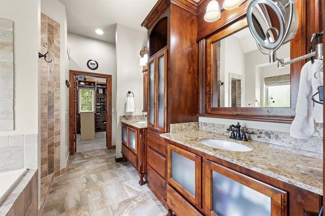3812 Newburg Drive, Choctaw, OK 73020