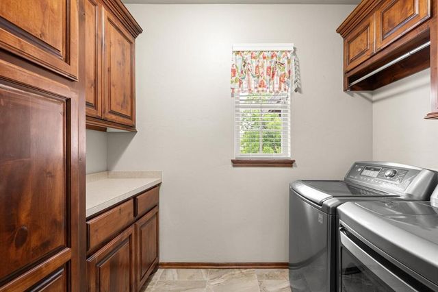 3812 Newburg Drive, Choctaw, OK 73020
