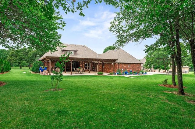 3812 Newburg Drive, Choctaw, OK 73020