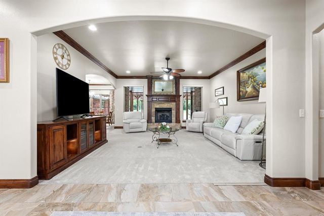 3812 Newburg Drive, Choctaw, OK 73020