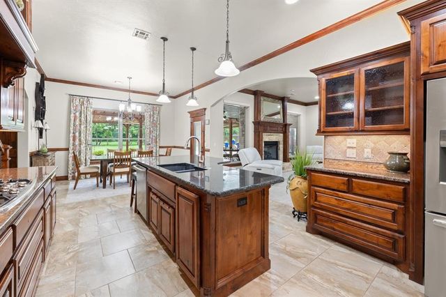 3812 Newburg Drive, Choctaw, OK 73020