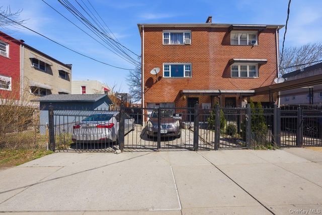 811 E 228th Street, Bronx, NY 10466