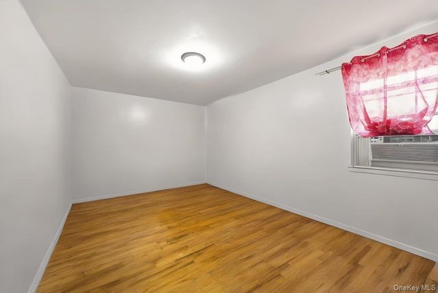 811 E 228th Street, Bronx, NY 10466