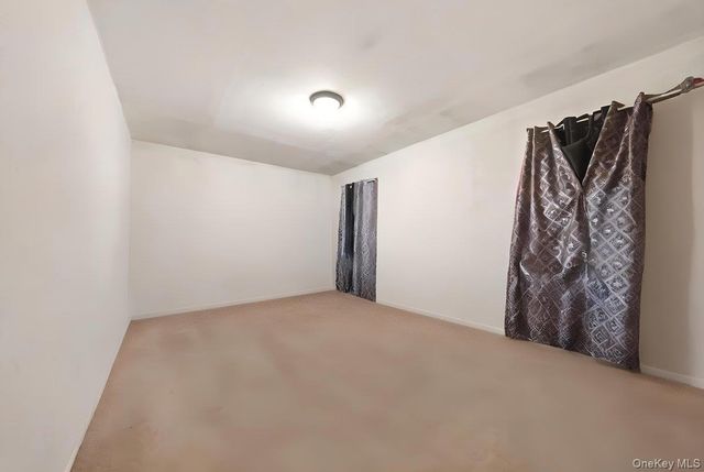 811 E 228th Street, Bronx, NY 10466