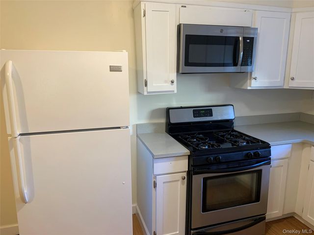 811 E 228th Street, Bronx, NY 10466