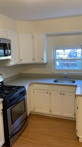 811 E 228th Street, Bronx, NY 10466