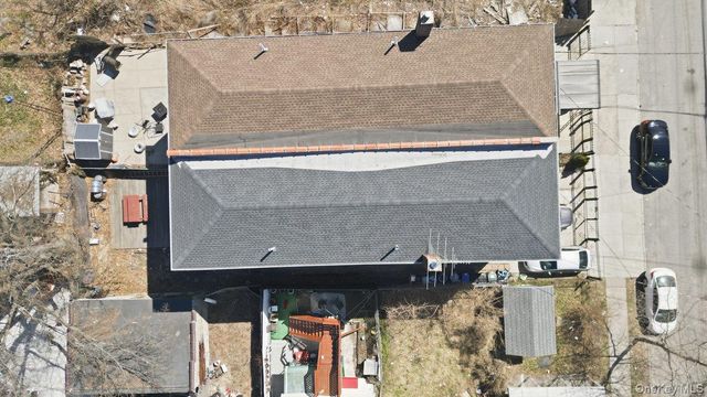 811 E 228th Street, Bronx, NY 10466