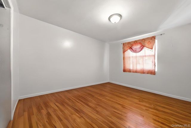 811 E 228th Street, Bronx, NY 10466