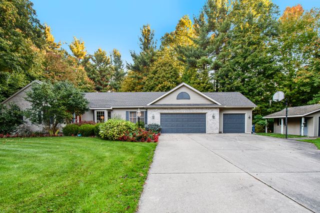 4510 James Drive Sw, Jamestown Twp, MI 49418