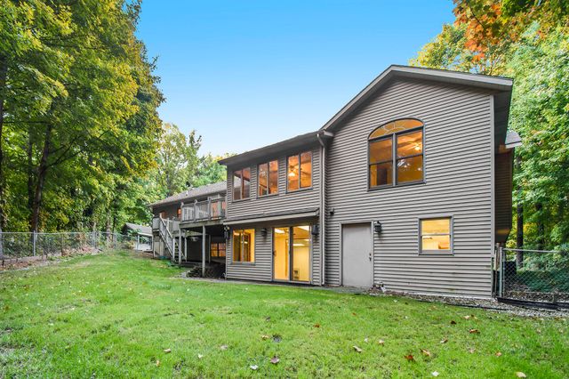 4510 James Drive Sw, Jamestown Twp, MI 49418