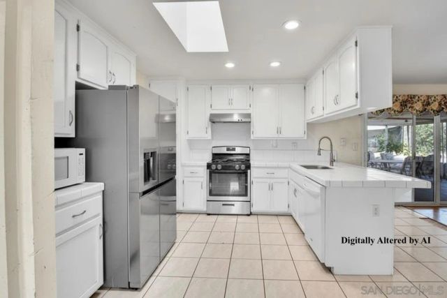 10252 Lairwood, Santee, CA 92071