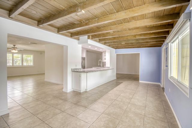 4359 Daffodil Circle N, Palm Beach Gardens, FL 33410