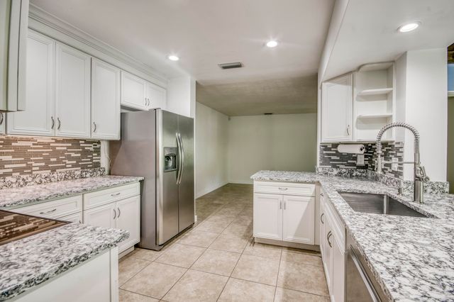 4359 Daffodil Circle N, Palm Beach Gardens, FL 33410