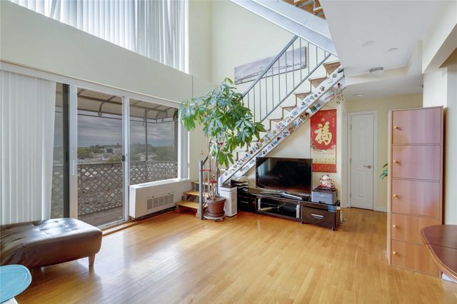 6422 Bay Parkway 6B, Brooklyn, NY 11204