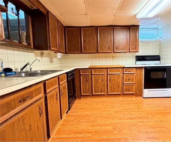 804 Grand Avenue, Aliquippa, PA 15001