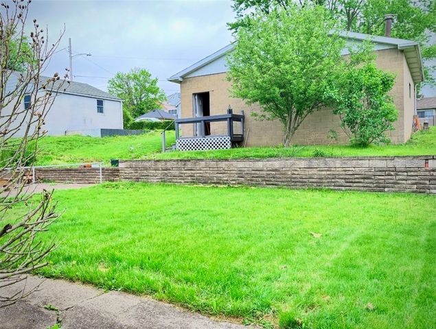 804 Grand Avenue, Aliquippa, PA 15001