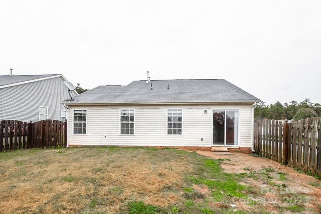 6138 Sid Crane Drive, Charlotte, NC 28216