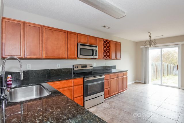 6138 Sid Crane Drive, Charlotte, NC 28216