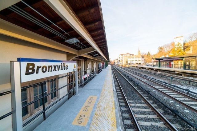 3 Alden Place 3A, Bronxville, NY 10708