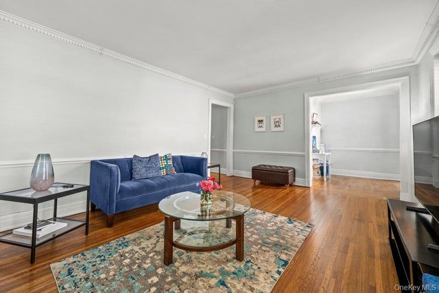 3 Alden Place 3A, Bronxville, NY 10708