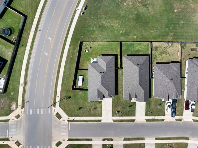 1988 Chief Street, Bryan, TX 77807