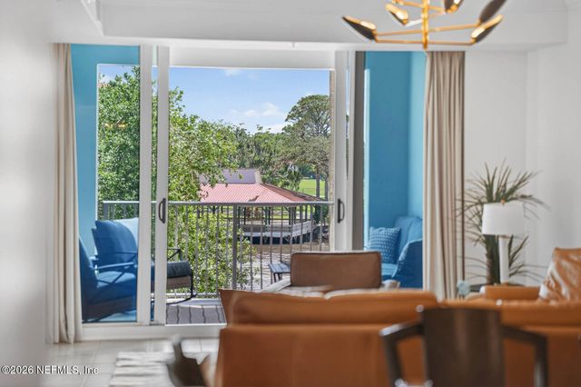 102 YACHT HARBOR Drive 276, Palm Coast, FL 32137