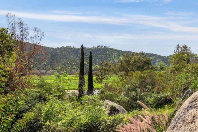 14416 Willow Rd, Lakeside, CA 92040