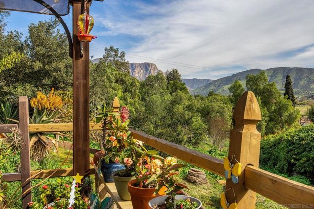 14416 Willow Rd, Lakeside, CA 92040