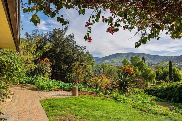 14416 Willow Rd, Lakeside, CA 92040