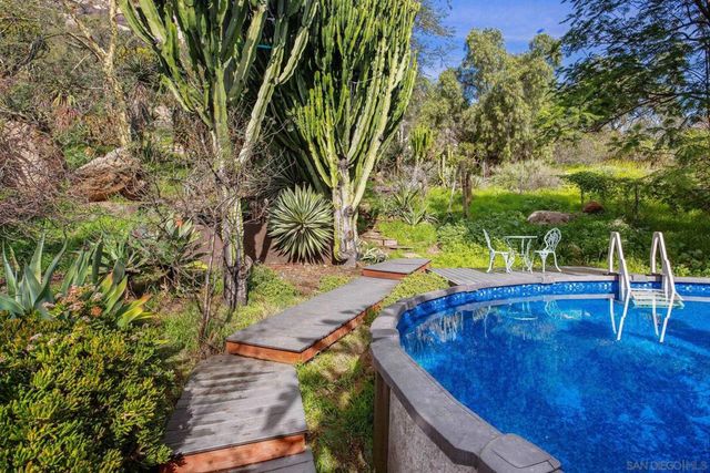 14416 Willow Rd, Lakeside, CA 92040