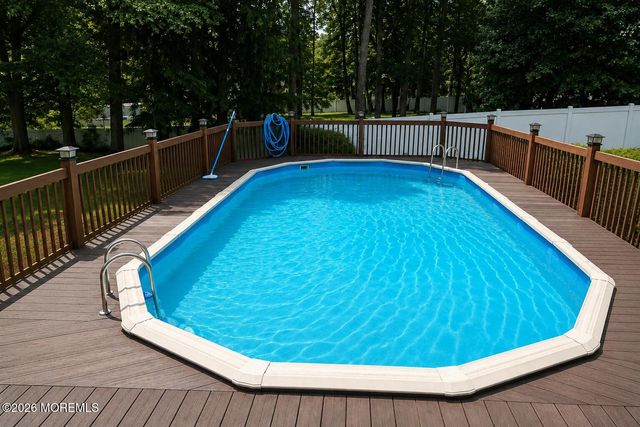 3 Manalapan Woods Drive, Manalapan, NJ 07726