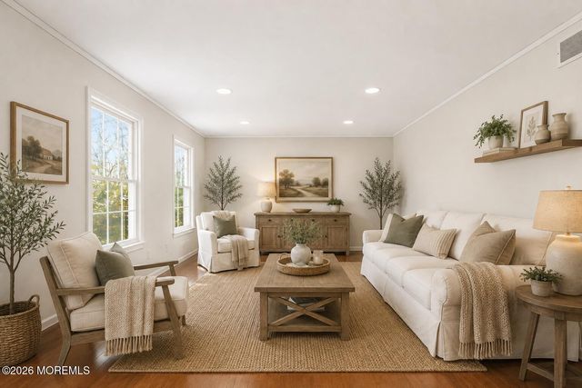 3 Manalapan Woods Drive, Manalapan, NJ 07726