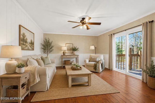 3 Manalapan Woods Drive, Manalapan, NJ 07726