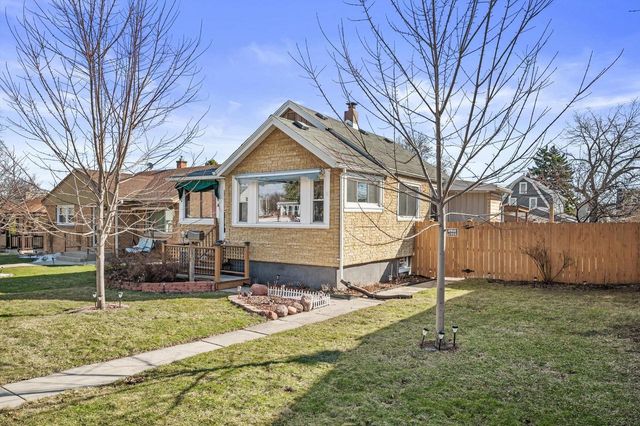 3528 S 33rd STREET, Greenfield, WI 53221